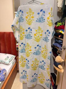 kilol White Kurta with Blue &amp; Yellow Floral Print
