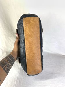Vintage Vera Pelle Italian Barrel Shoulder Y2K bag