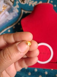 Elegant Gold nosepin - Heart &amp; Ball Design