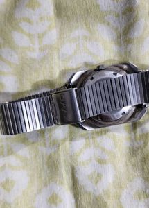 Non working.  Unisex Vintage Omax Automatic Watch