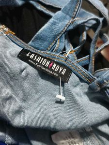 32209. Stylish Denim Crop Top