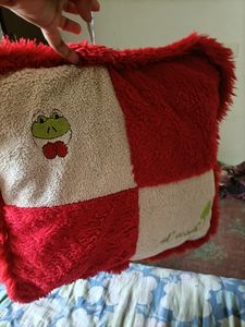 Red Love Pillow