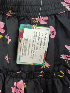 Black Flower Short Skirt
