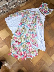 Chic Floral Crop Top &amp; Skirt Set