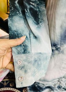 Stylish Tie-Dye Kurta with Embellishments