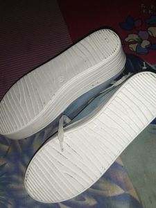 🥰🥰ONE PAIR OF SHOES 🥰🥰
