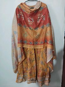 Elegant Floral Kurta Set
