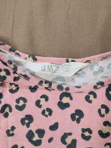 Cute Pink Leopard Print T-Shirt
