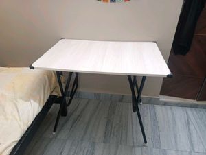 foldable/compact  study table