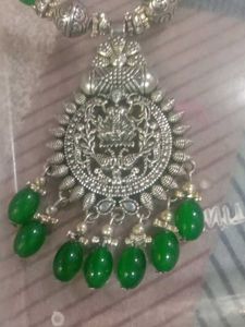 Elegant Green Beaded Necklace Set