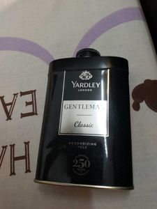Yardley Gentleman Classic Talc