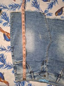 Stylish Blue Denim Mini Skirt
