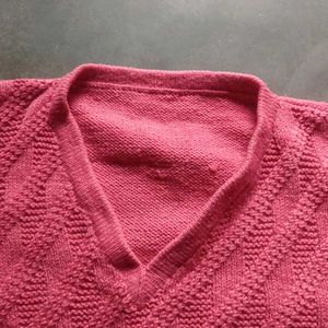 Charming V-Neck Cable Knit Sweater