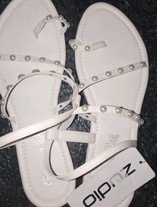 Elegant White Pearl Embellished Flat Sandals