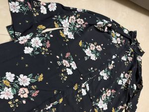 Chic Floral Print Button-Up Top