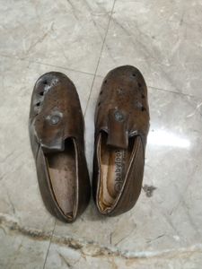 shoes and daily wear slippers