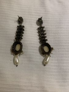 Elegant Pearl Necklace &amp; Earring Set