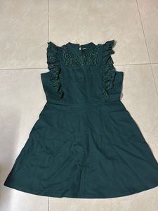 Cover story Emerald Green