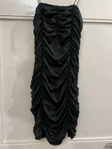 black dress frm urbanic