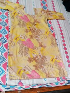 Elegant Floral Print Kurta Set