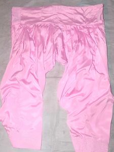 Elegant Pink Embroidered Kurta