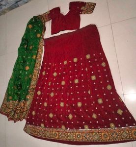 Elegant Red &amp; Green Lehenga Choli Set