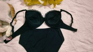Elegant Black Lace Bra With Beautiful Penty