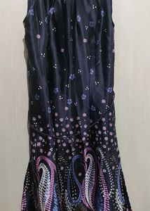 Paisley Print Kurti With Side Slits And Boat Neck