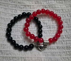 Magnetic Heart Bracelets Red and Black