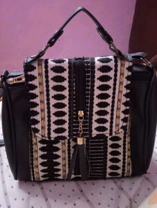 Stylish patterned handbag
