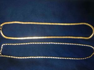2 Elegant Gold Chain nacklaces