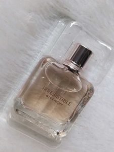 Givenchy Irresistible miniature 💕♥️