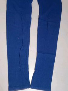 Blue leggings