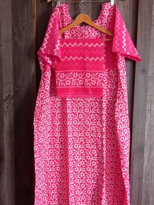 Pink Batik Duppata Nighty With Pocket