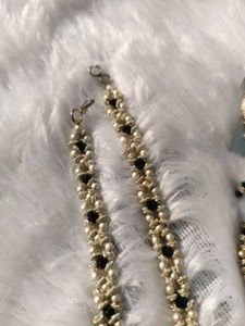 Elegant Beaded Jewelry Set with bracelet