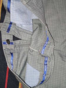 Stylish Grey Textured Trousers
