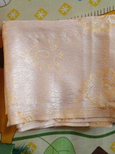 Elegant ponnadai shawl