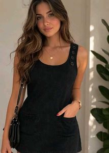 Black Chic Mini Dress For Evening Nights