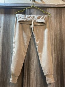 H&amp;M Beige Velvet trousers