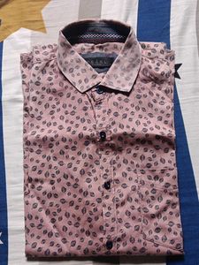 Pearl Creations Men's Pink Leaf Print Shirt