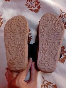 Cute Black Sandals for Girls