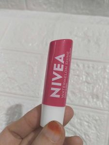 Nivea watermelon shine 🍉 caring lip balm