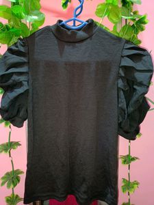 2 Puffy Sleeves Top Black And White