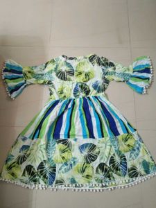 Vibrant Leaf Print Kurta