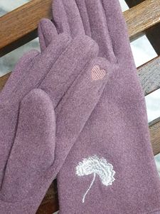 🧤Lilac Embroidered Women Winter Gloves