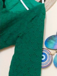 3 Women's Tops Combos