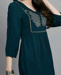 Stylish Teal Embroidered Kurta