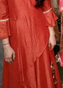 Elegant Red Kurta with Golden Embroidery