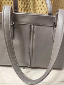 Hand bag
