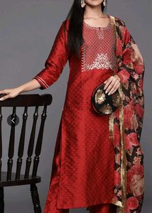 Elegant Red Floral Print Kurta Set